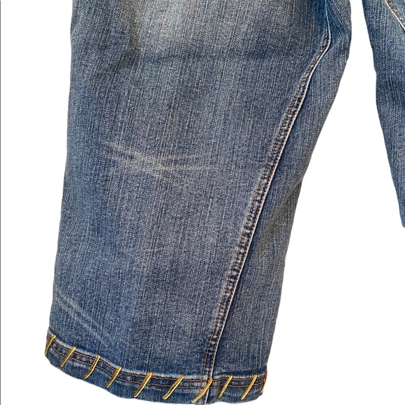 Cato Distressed Denim Capris with Embellished Stitching - Picture 7 of 16